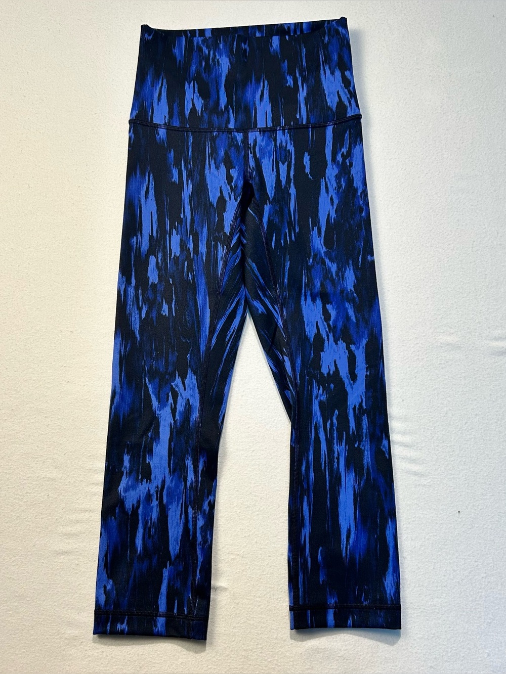 lululemon athletica Blue & Black Patterned Capri Leggings